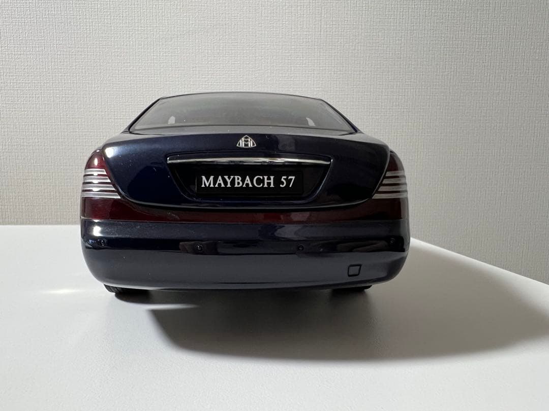 1/18 Autoart マイバッハ 57