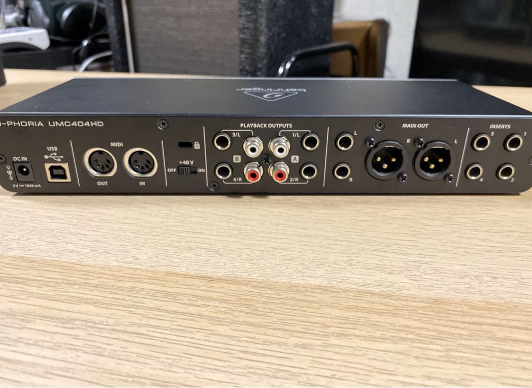 Behringer UMC404HD オーディオインターフェイス