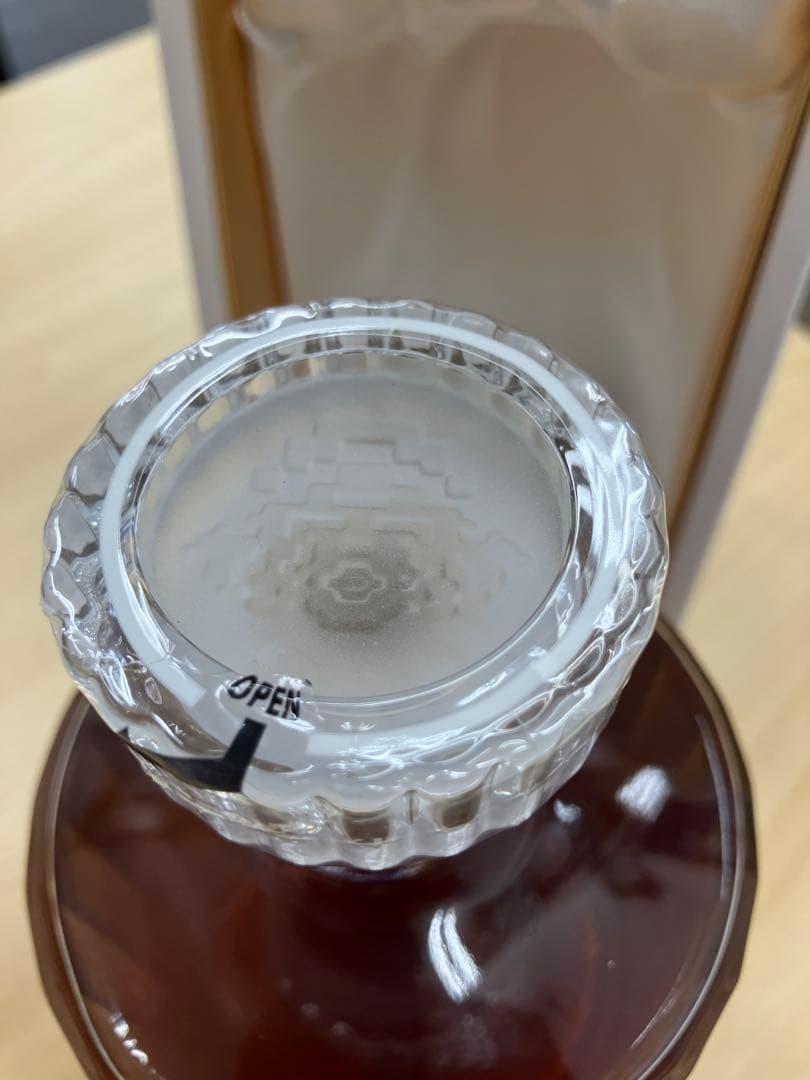 SUNTORY 響 17年新社屋竣工記念ボトル