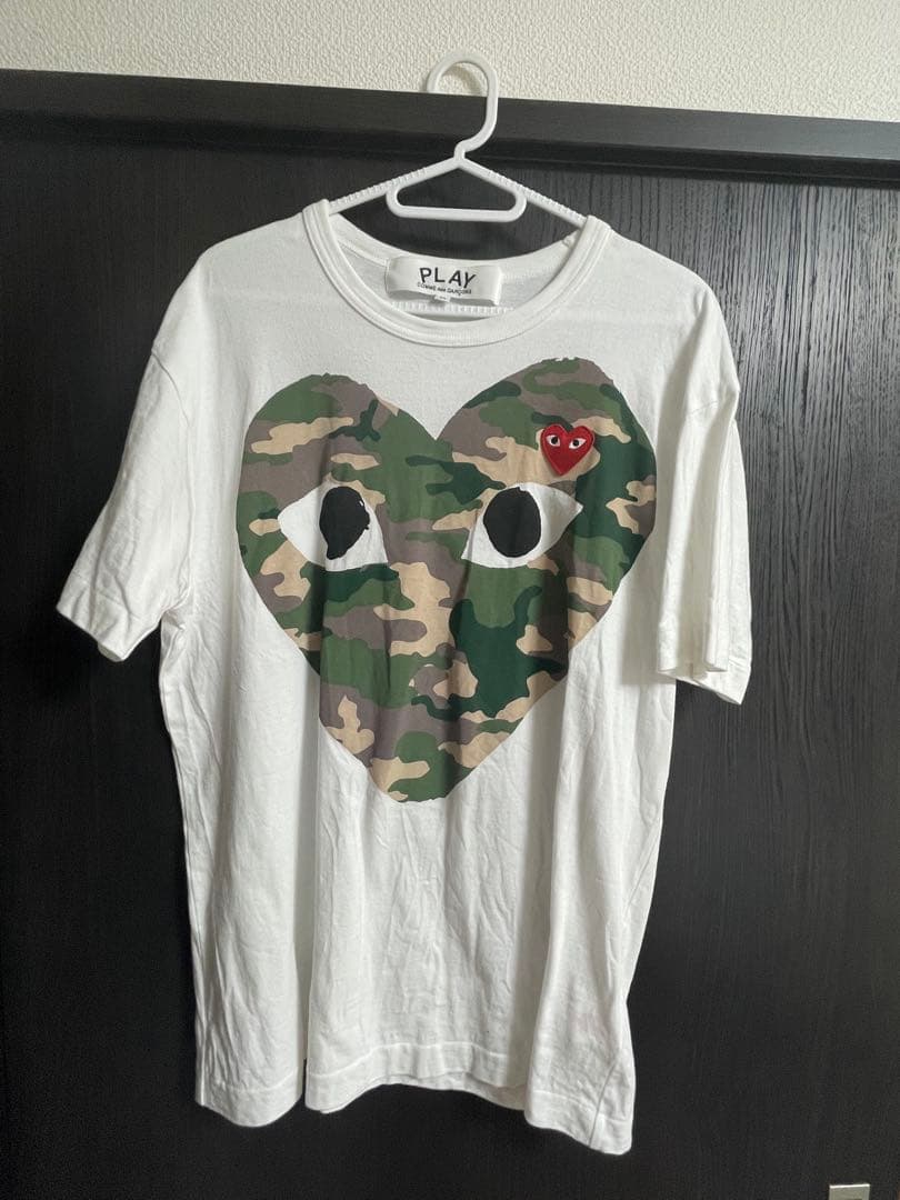PLAY 迷彩ハート Tシャツ