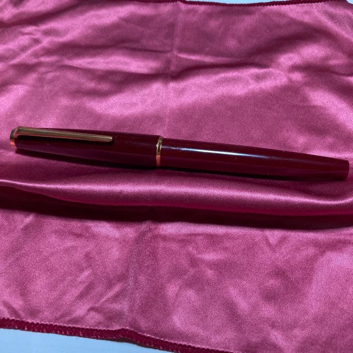 MONTBLANC モンブラン　万年筆　ペン先585 未使用品　 k14