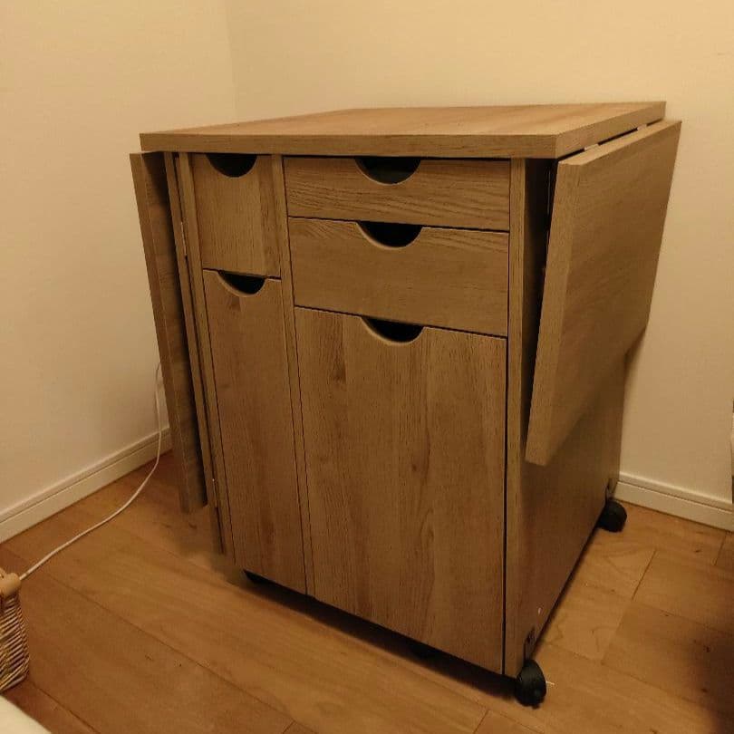 左右折りたたみ式ソーイングテーブル