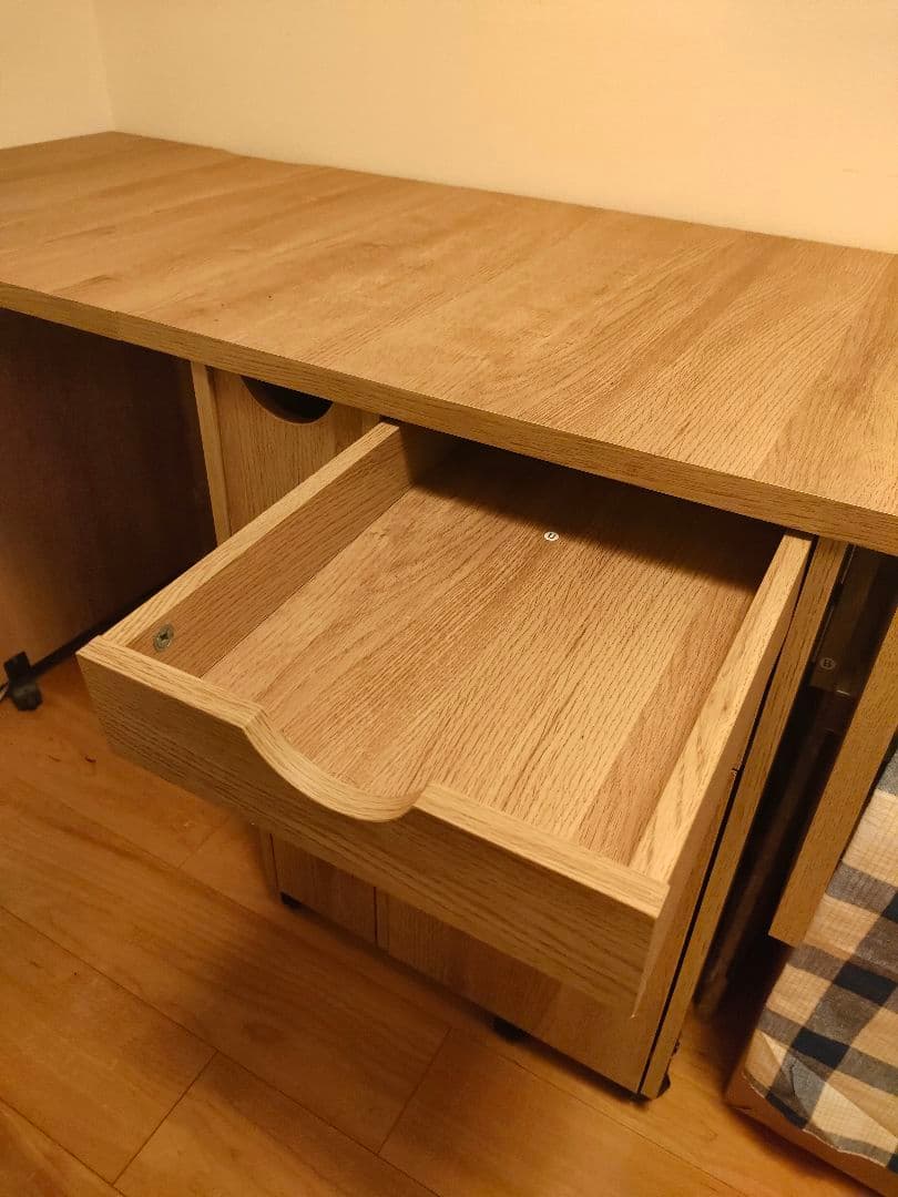 左右折りたたみ式ソーイングテーブル