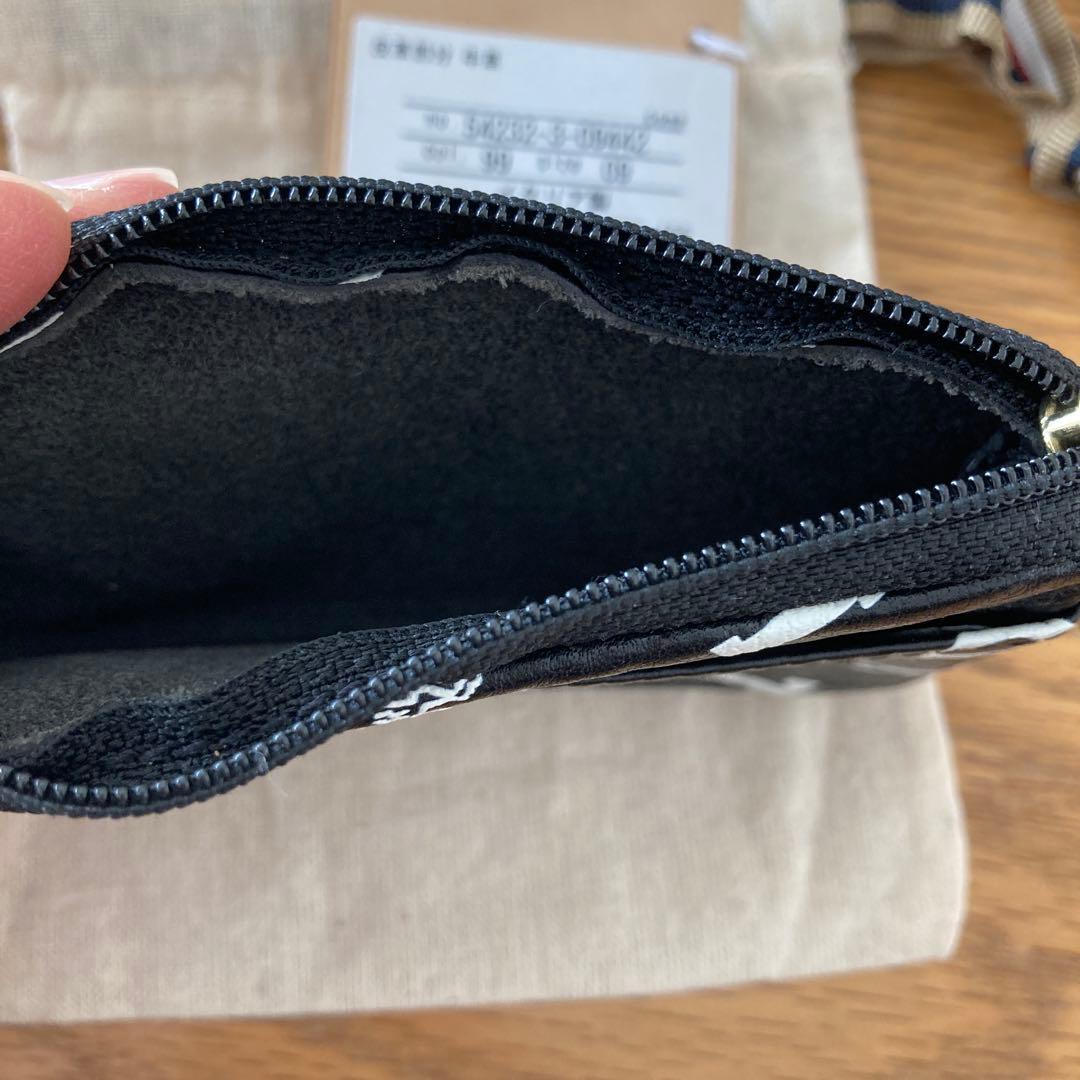 イルビゾンテケース　ロゴ　日本限定キーリング付き