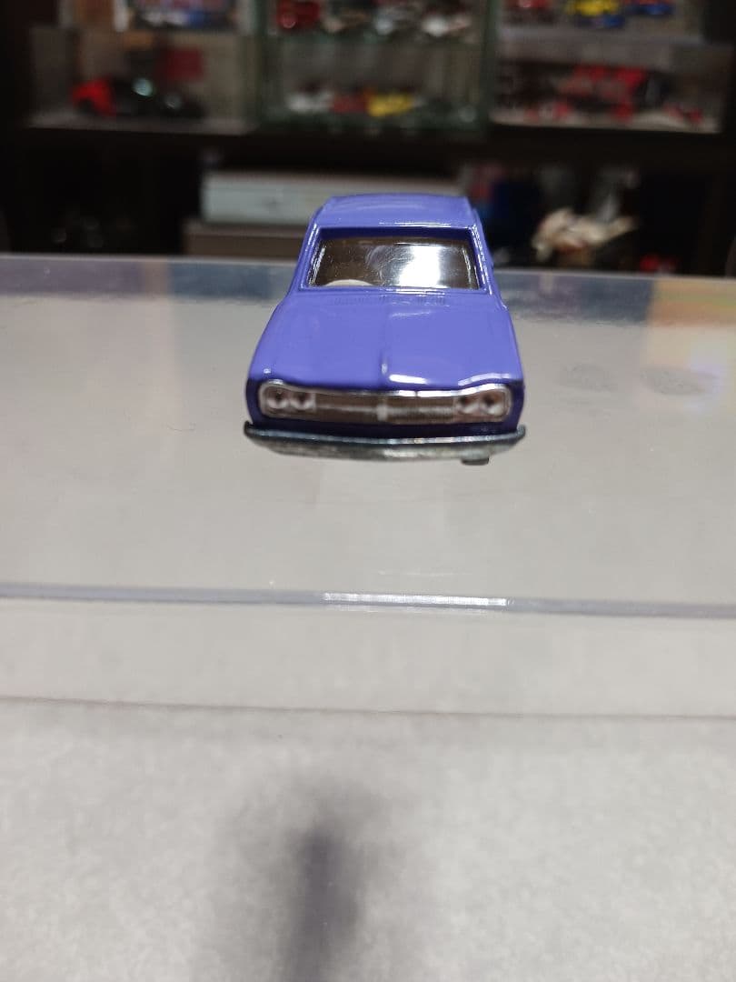 トミカ黒箱、No.21、スカイライン1d ホイール、紫