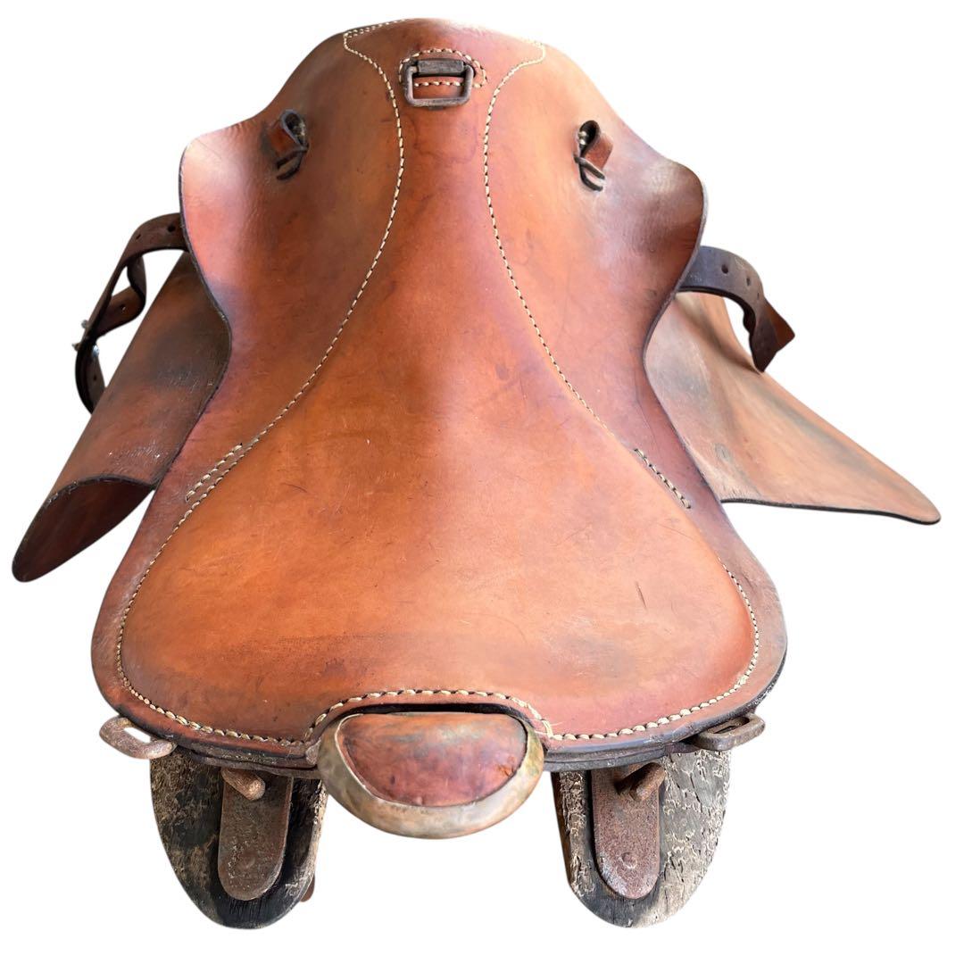 ヴィンテージ　馬　鞍　皮