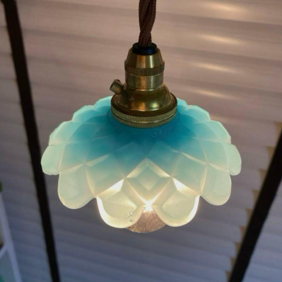 baccara シャンデリア　オパールセント　ウラン　（刻印入）　（専用）