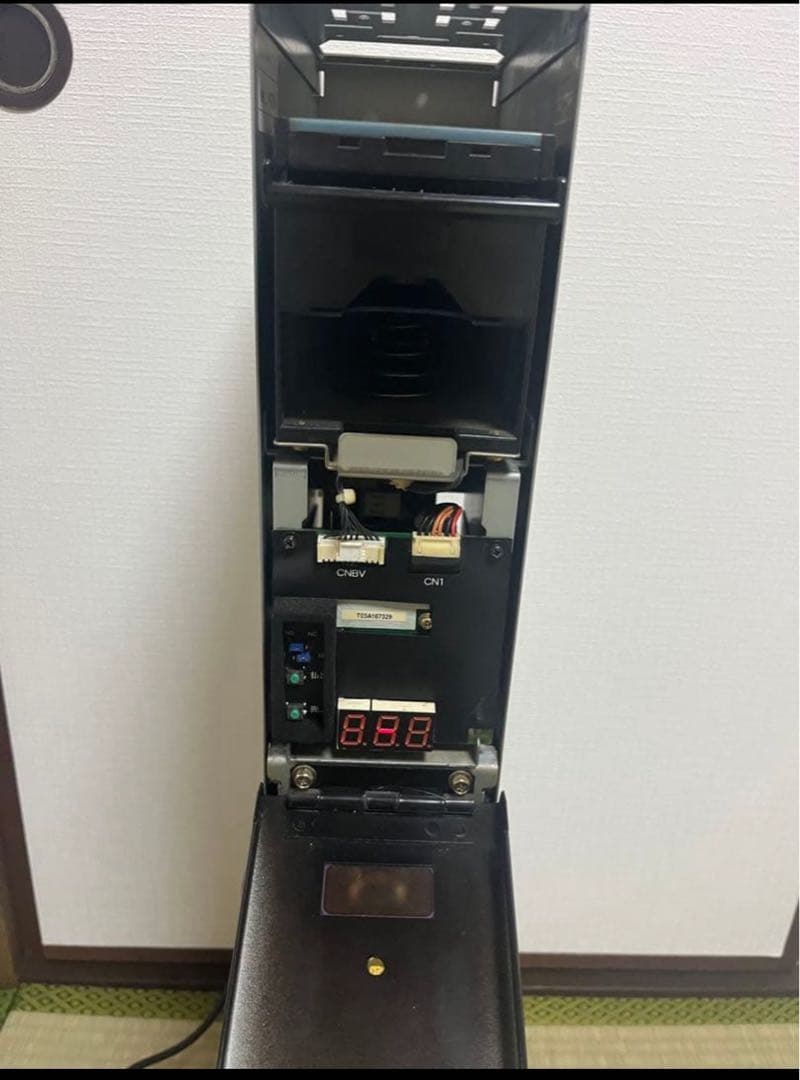 【レトロ調】メダルサンド型100円両替機下皿タイプ