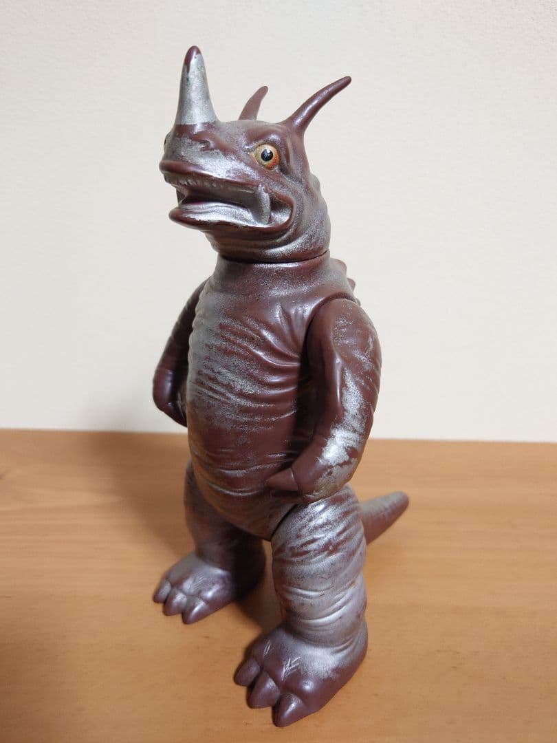 【当時もの】マルサン　ソフビ　ネロンガ　初代ウルトラマン　エラー品