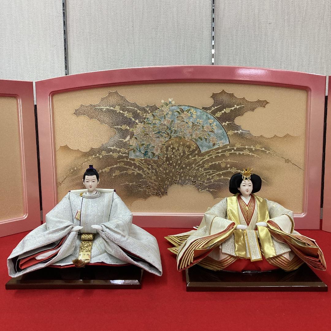 F15 シルバー・金色衣装　優しいお顔のお雛様　訳あり特価　親王飾り