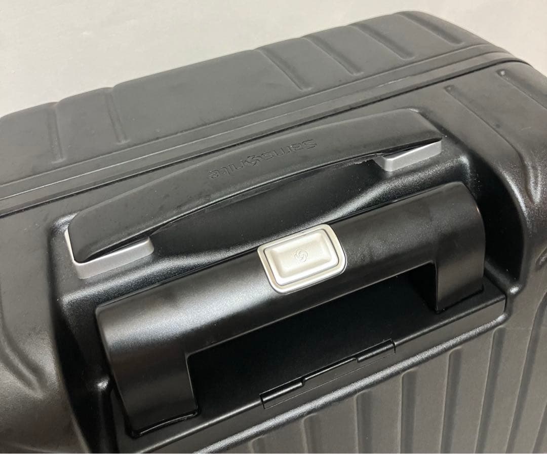 送料無料 サムソナイト LITE-Frame ライトフレーム スピナー55/20