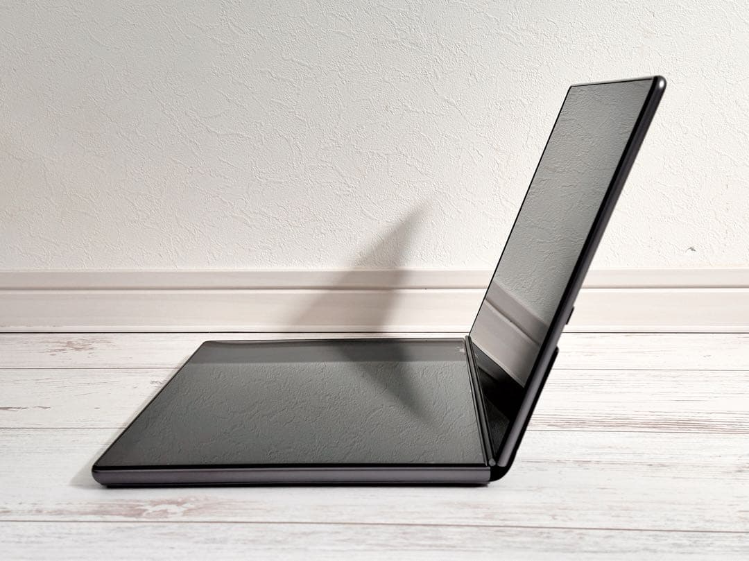 13.5インチデュアルディスプレイノートPC DXUSCREEN