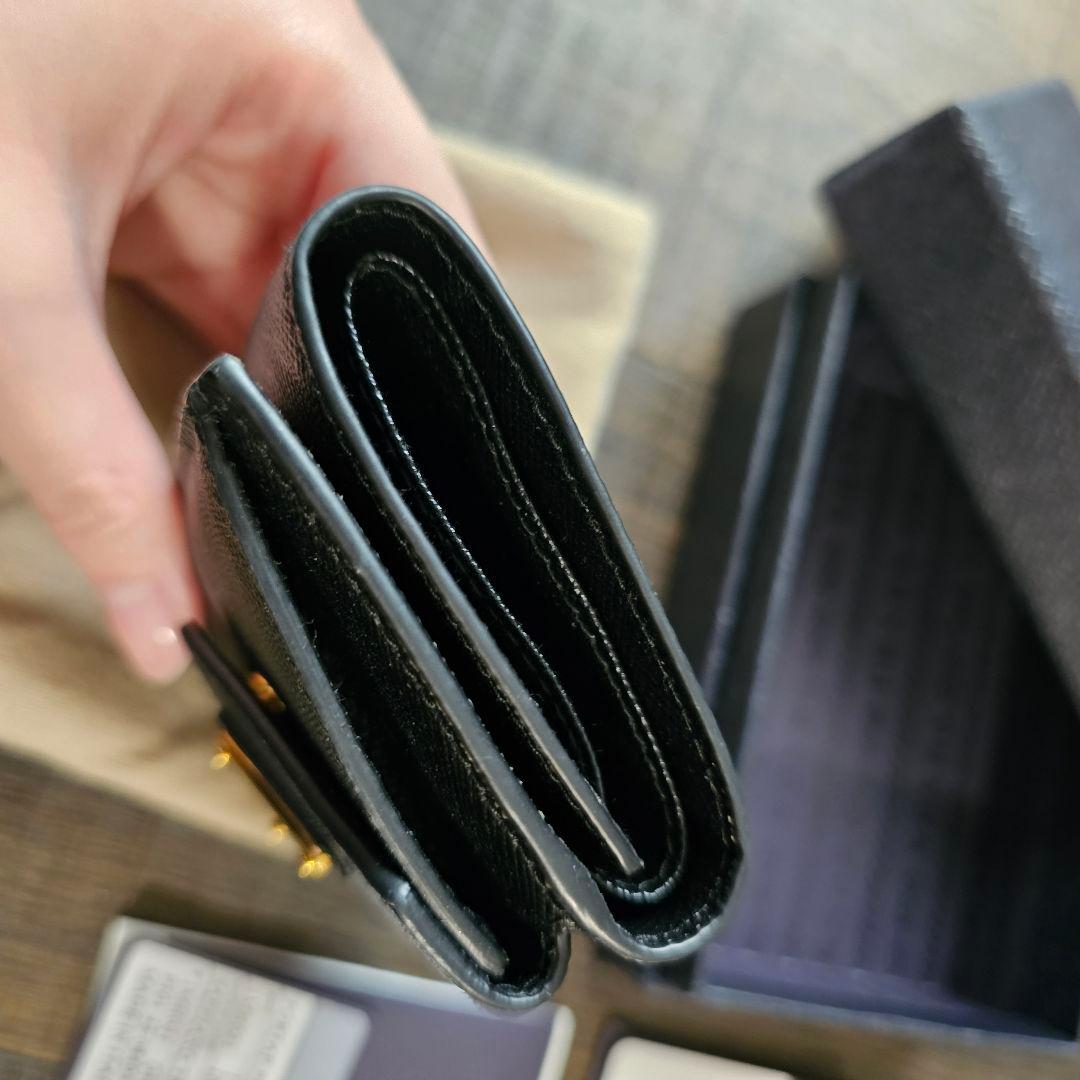 PRADA サフィアーノレザー ミニ財布