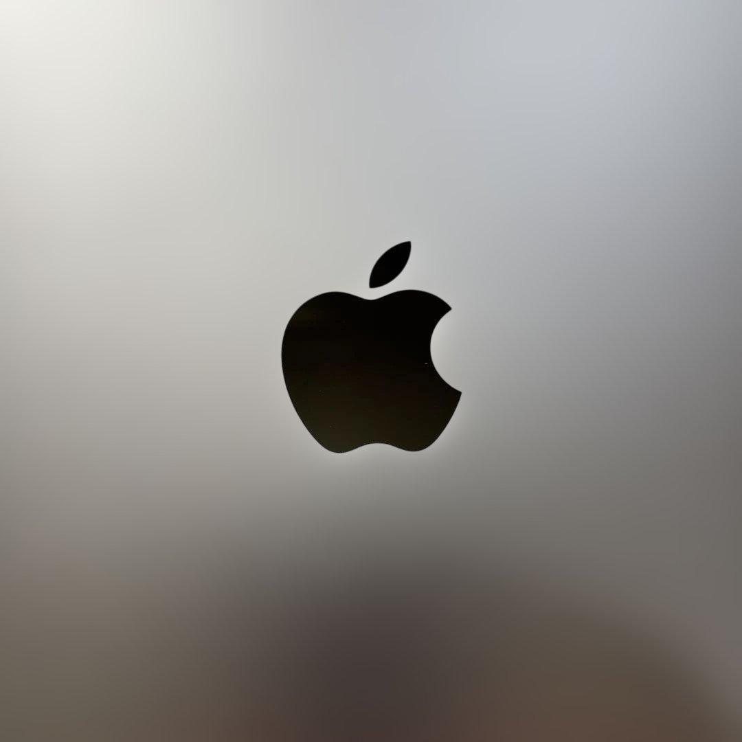 Apple iPad Pro 12.9インチとiPhone15のセット