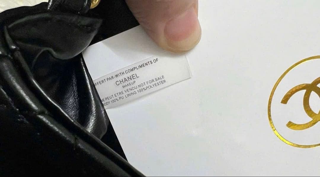 CHANELノベルティ キルティングショルダーバッグ