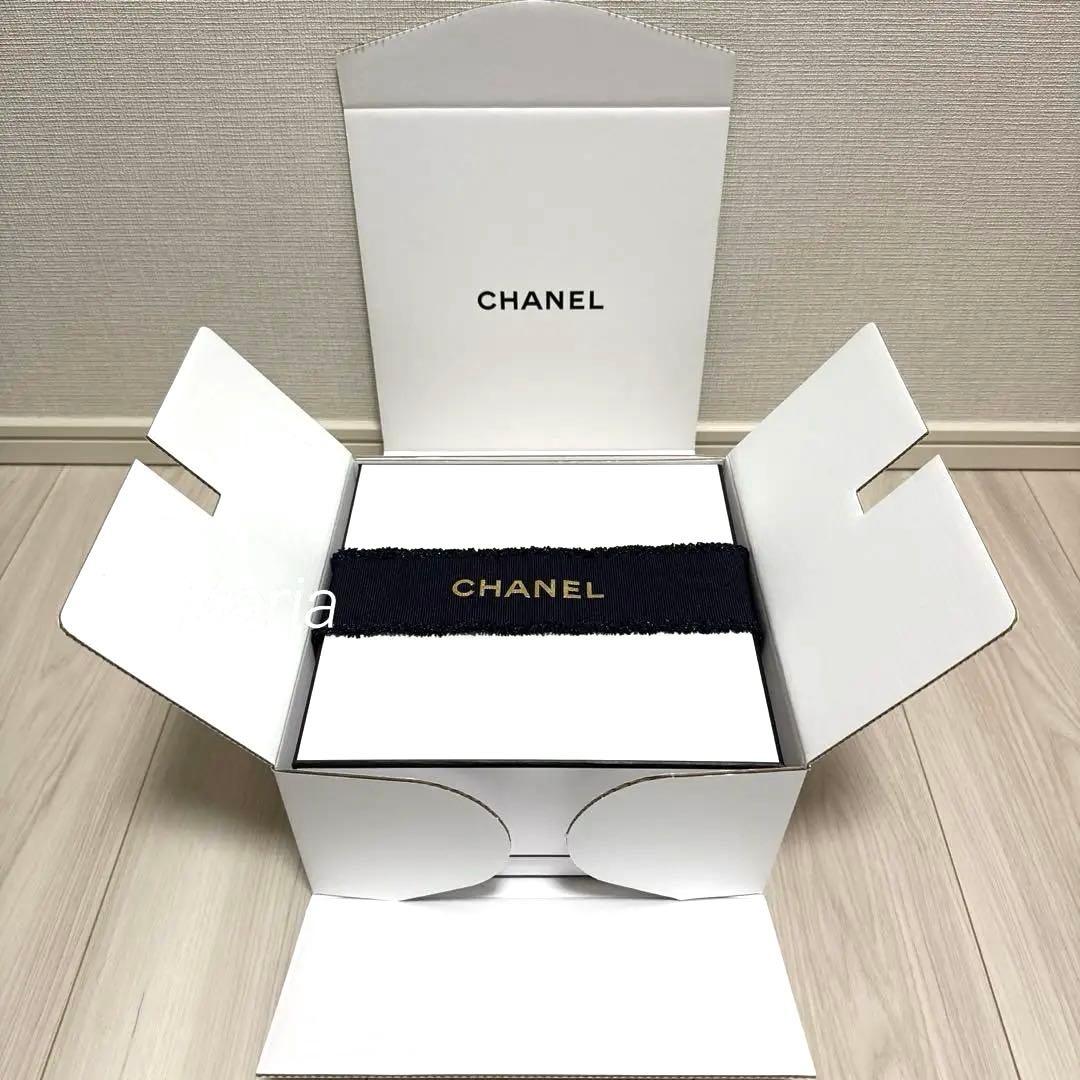 シャネル クリスマスコフレ2025 リップアンドネイルケア 巾着×2チャーム付き