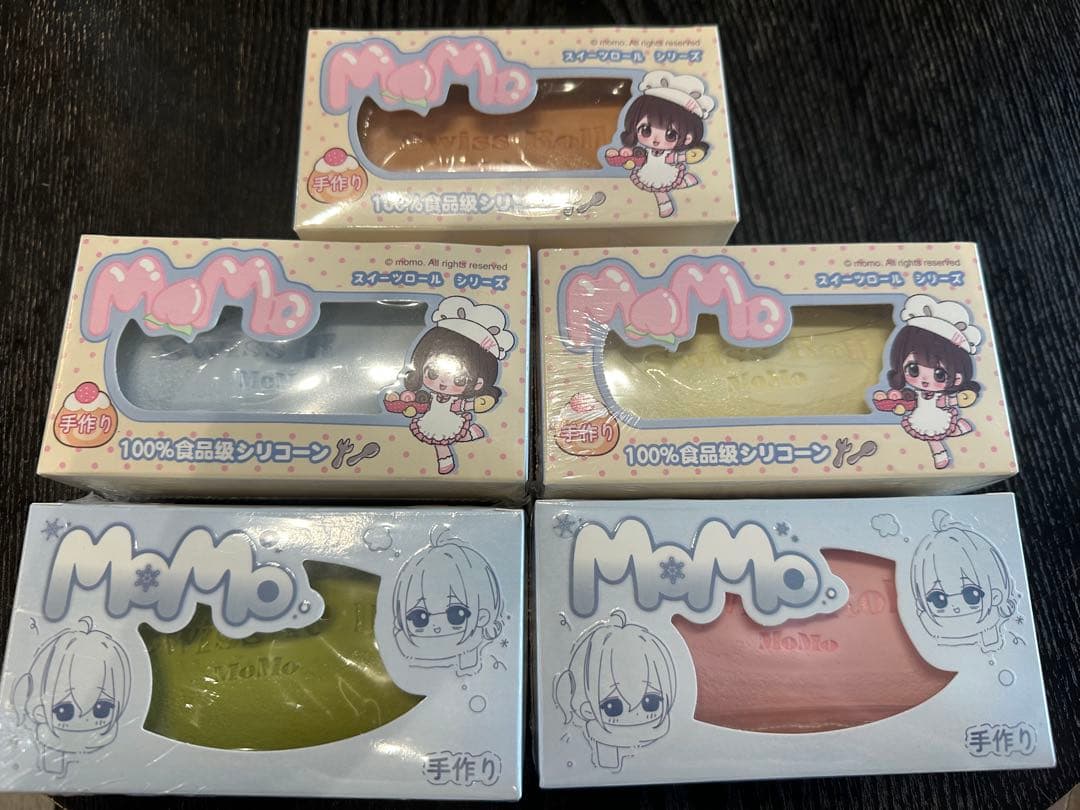 momo ロールケーキ スクイーズ 3個セット　新品未開封