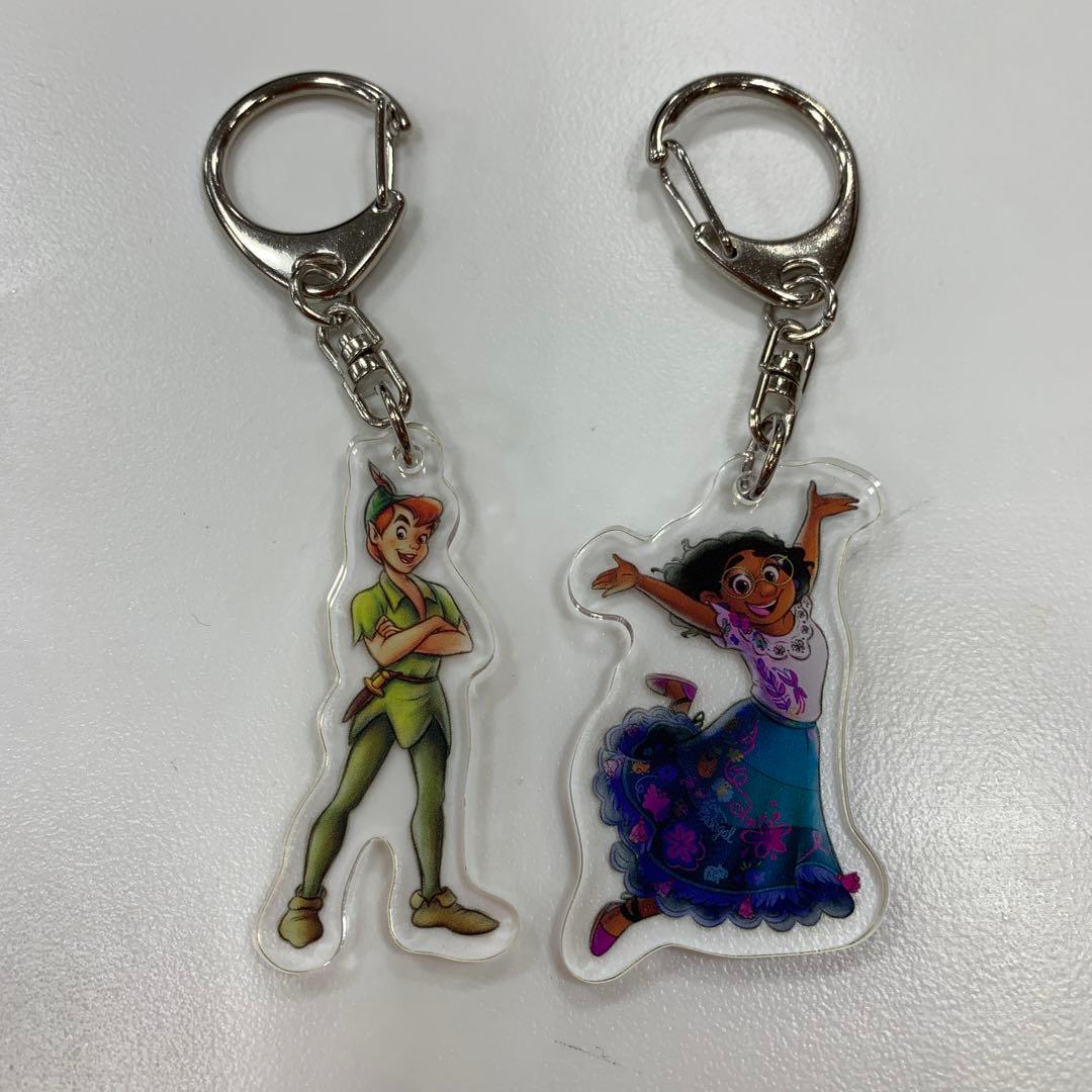 ディズニー100  ミラベル&ピーターパンキーホルダー