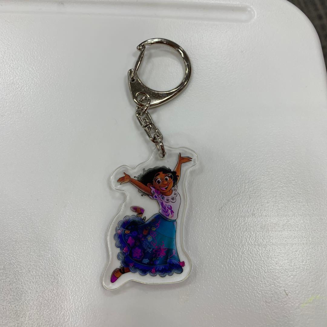 ディズニー100  ミラベル&ピーターパンキーホルダー