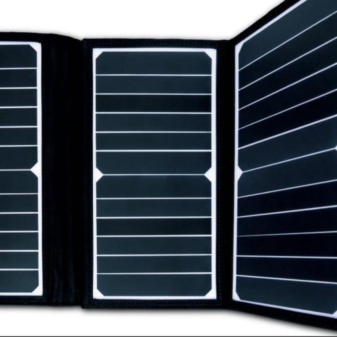 80 ソーラーパネル60w 約1.4kg 収納時16×29cm 急速充電