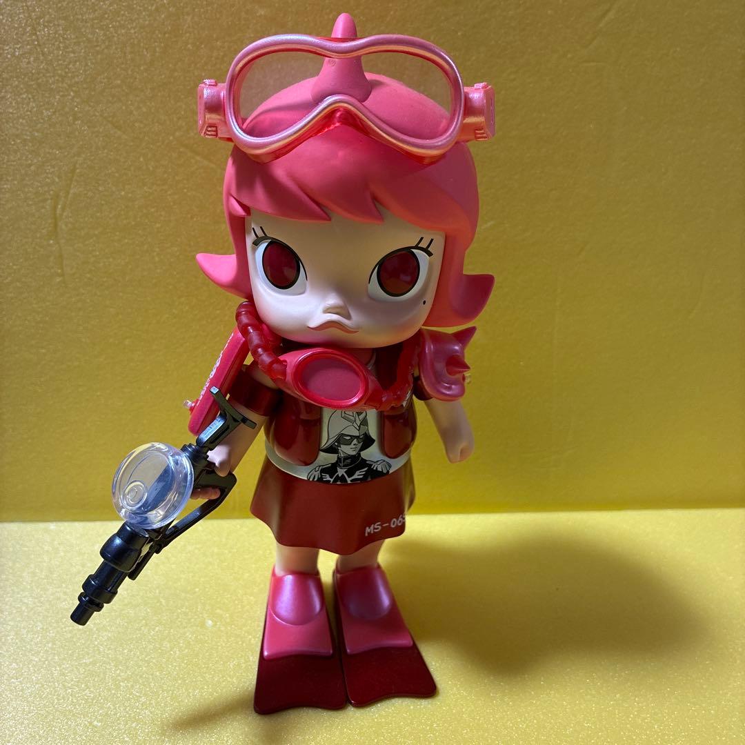 美品　popmart zaku molly ガンダム GUNDAM