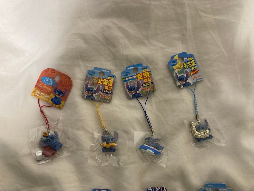 ご当地スティッチ➕キーホルダー他　18個セット