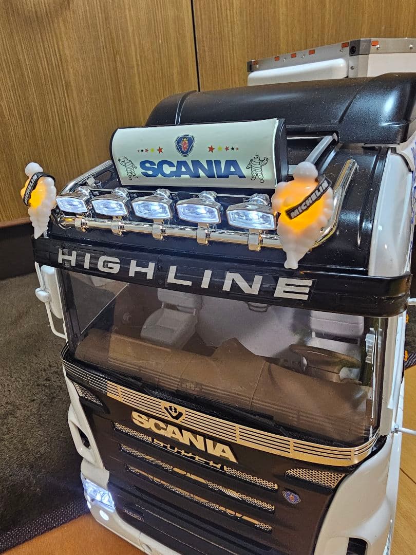 タミヤ1/14 スカニアR620 3軸セミトレーラー　セット