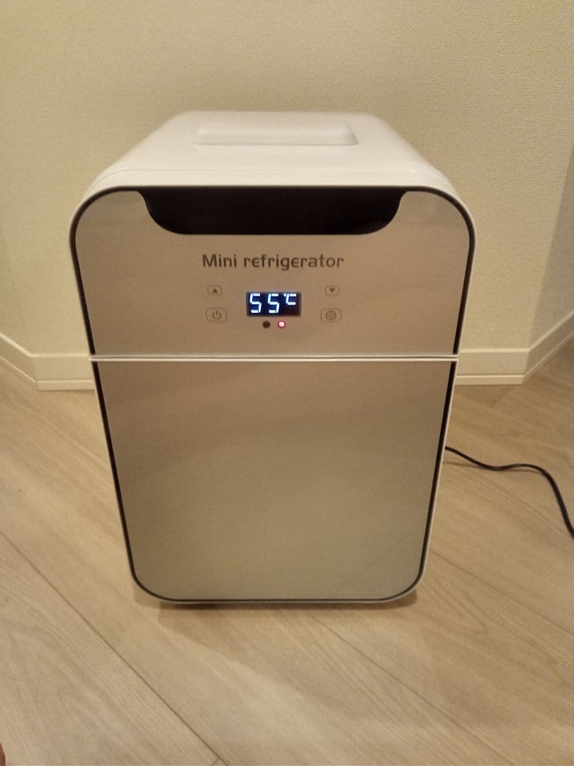 ミニ冷蔵庫　冷温庫　20L収納