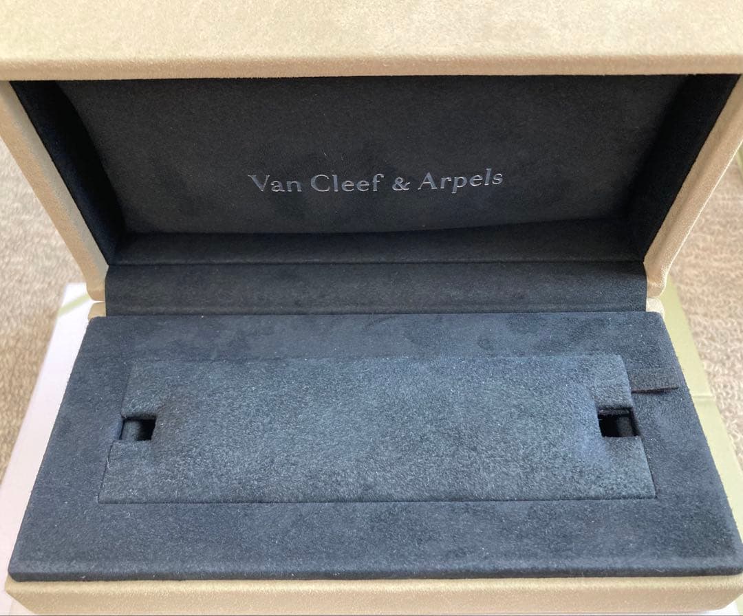 ヴァンクリーフ&アーペル　ブレスレット ケース　箱　VCA ボックス