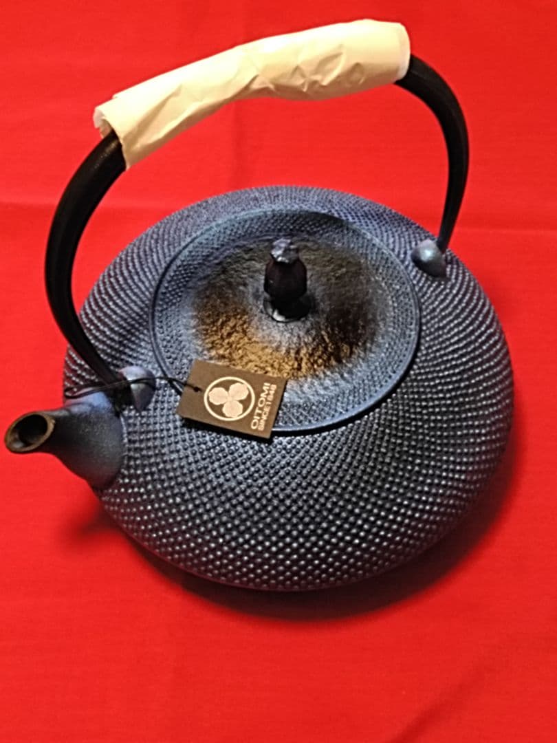 新品未使用【南部鉄器】鉄瓶／及富 南部鉄器 鉄瓶 平丸アラレ◆瑠璃色◆