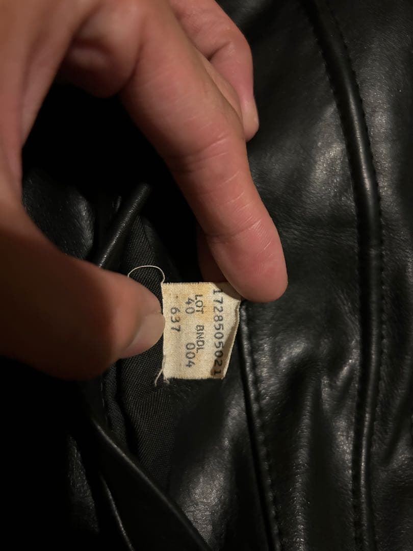 週末セール！42,222円→32,222円　ショット　637 サイズ40 Dポケ