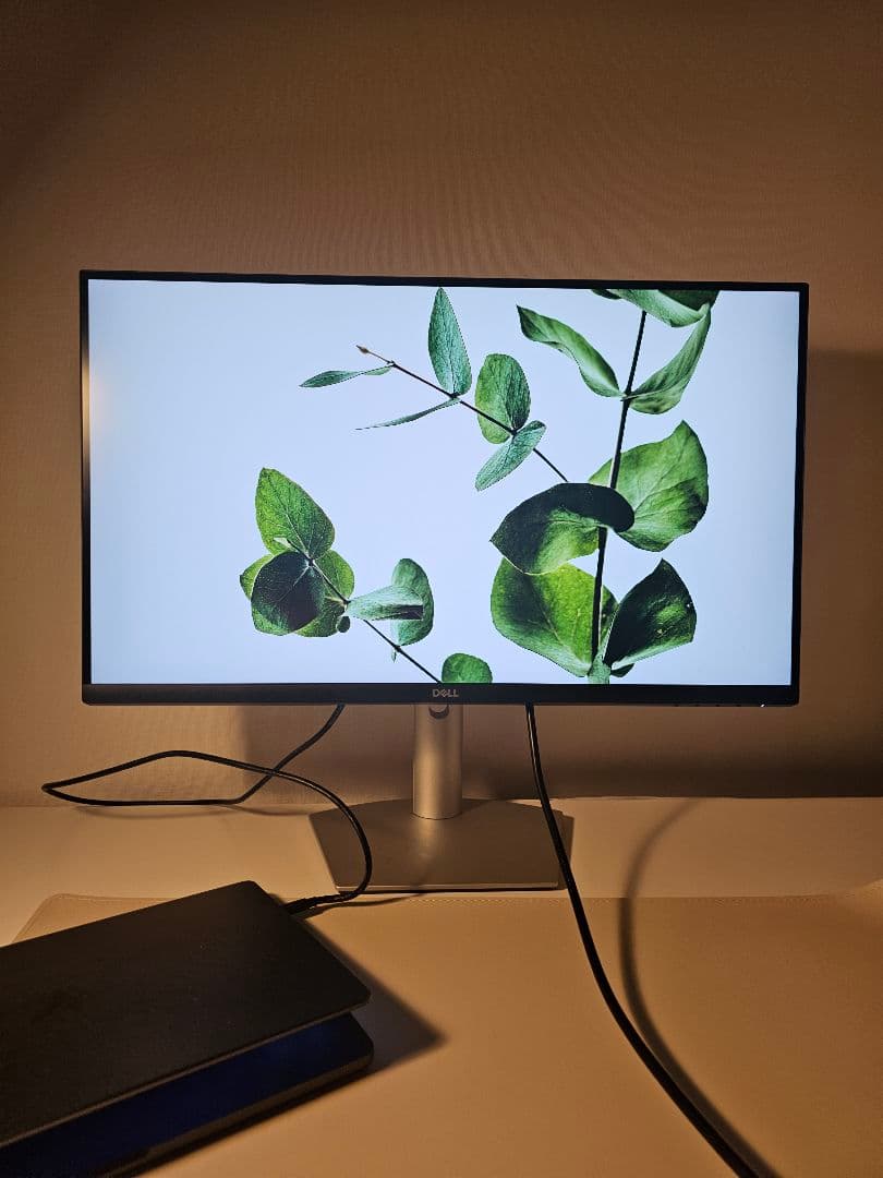 Dell S2722QC　27インチ 4kモニター