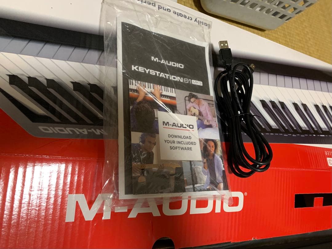 【美品】M-AUDIO 61鍵KEYSTATION61 MIDIキーボードMK3