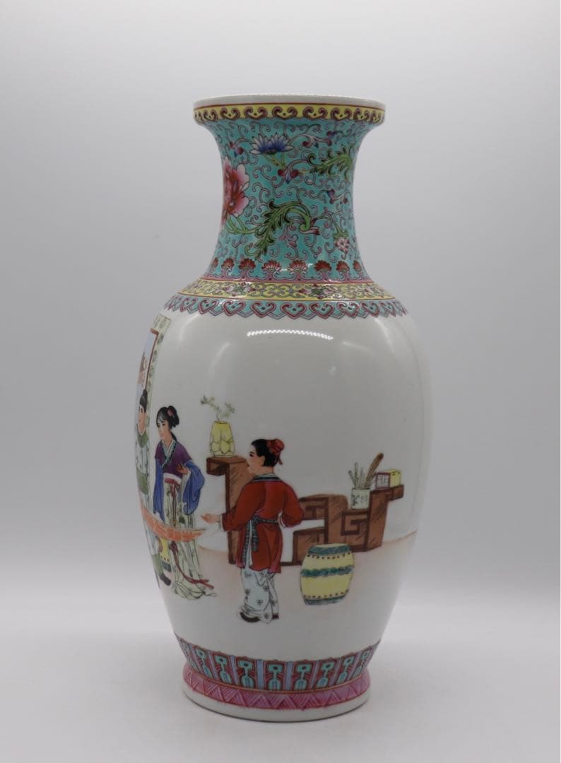 中国　大清乾隆年製銘　粉彩人物紋大瓶　送料込み0229