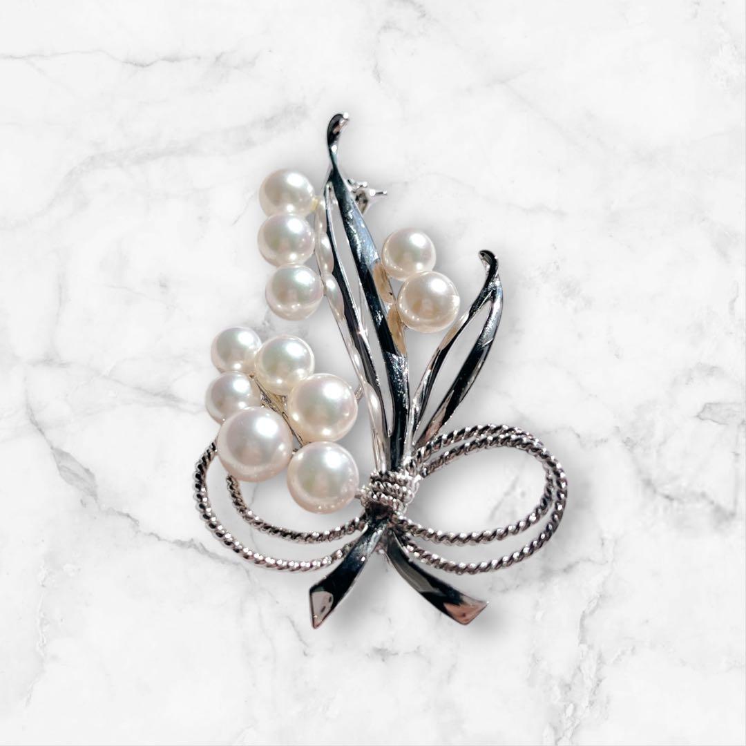 【美品★ケース付】MIKIMOTO パールブローチ リボン シルバー あこや真珠