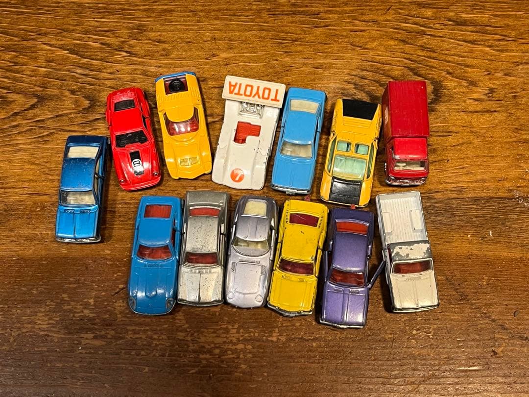 日本製 トミカ 13個 セット売り