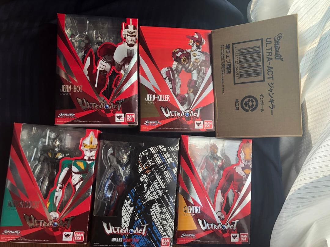 ULTRA ACT ウルティメイトフォースゼロ　ウルトラマン