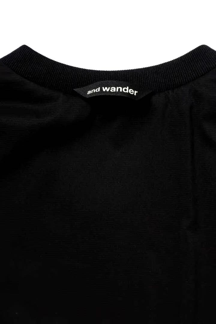 美品　and wander alpha AIR T インナーダウン