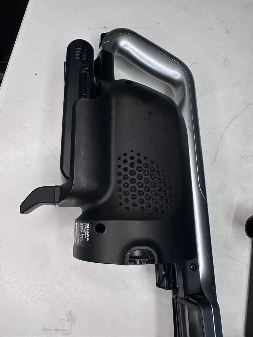 シャープ★掃除機★EC-SR8-B★2023年製★バッテリー新品にくい