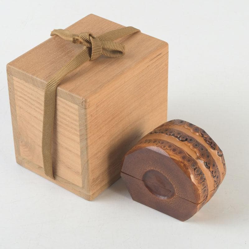 茶道具　竹工師　海野宗泰作　根竹香合　紫野　松長剛山極め箱　V　9614