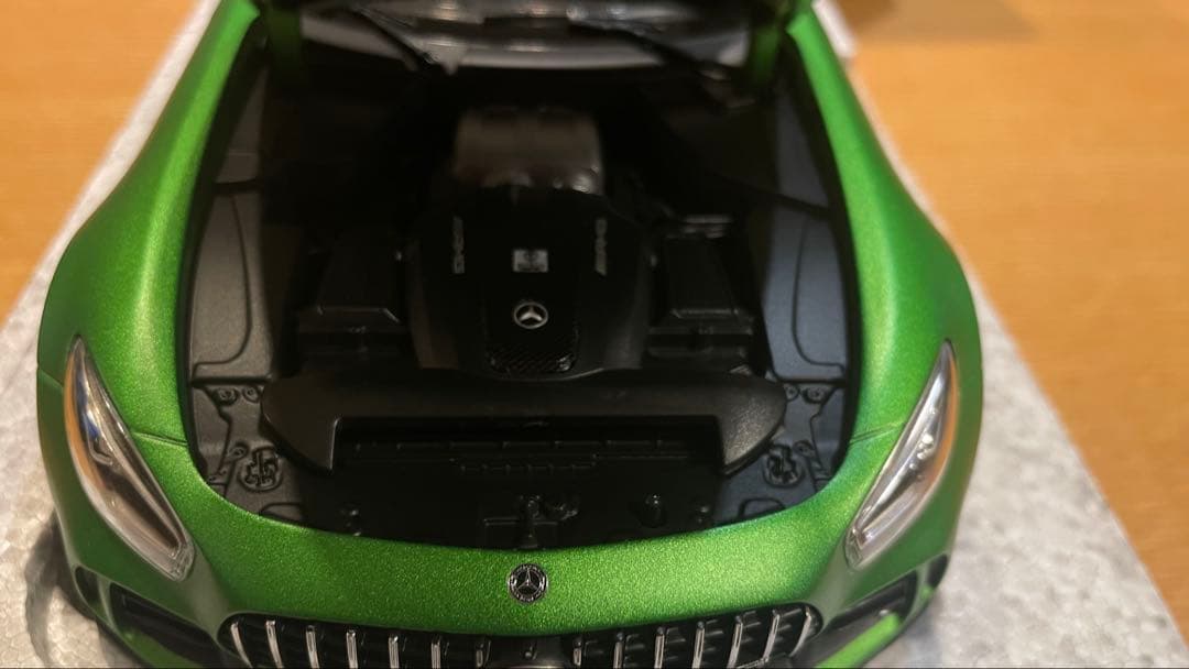 【希少】Mercedes-AMG GTR 1/18 AMG マットグリーン正規品