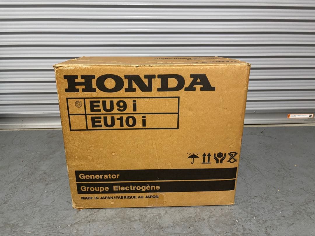 雄*大様 HONDA EU9i インバーター発電機