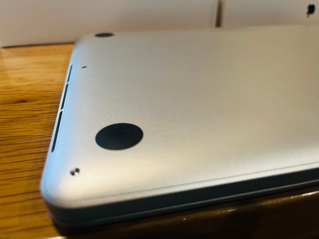 MacBook Pro 2015 8GB Retina｜箱・純正充電器｜動作良好