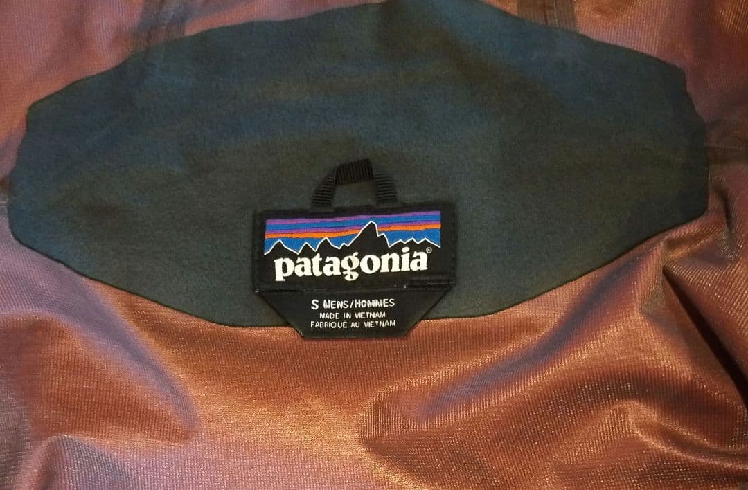patagonia　フーディーブルゾン　メンズS