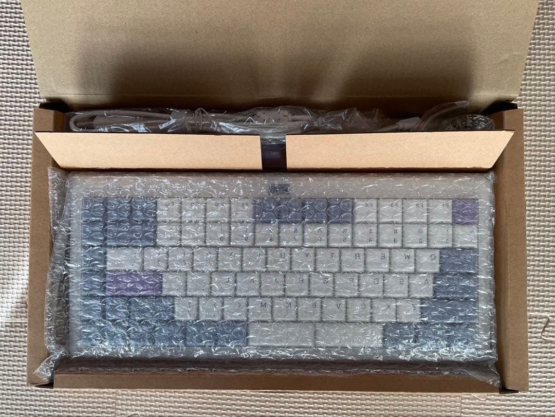 NiZ-L84-3M-PG 無線キーボード Purple White