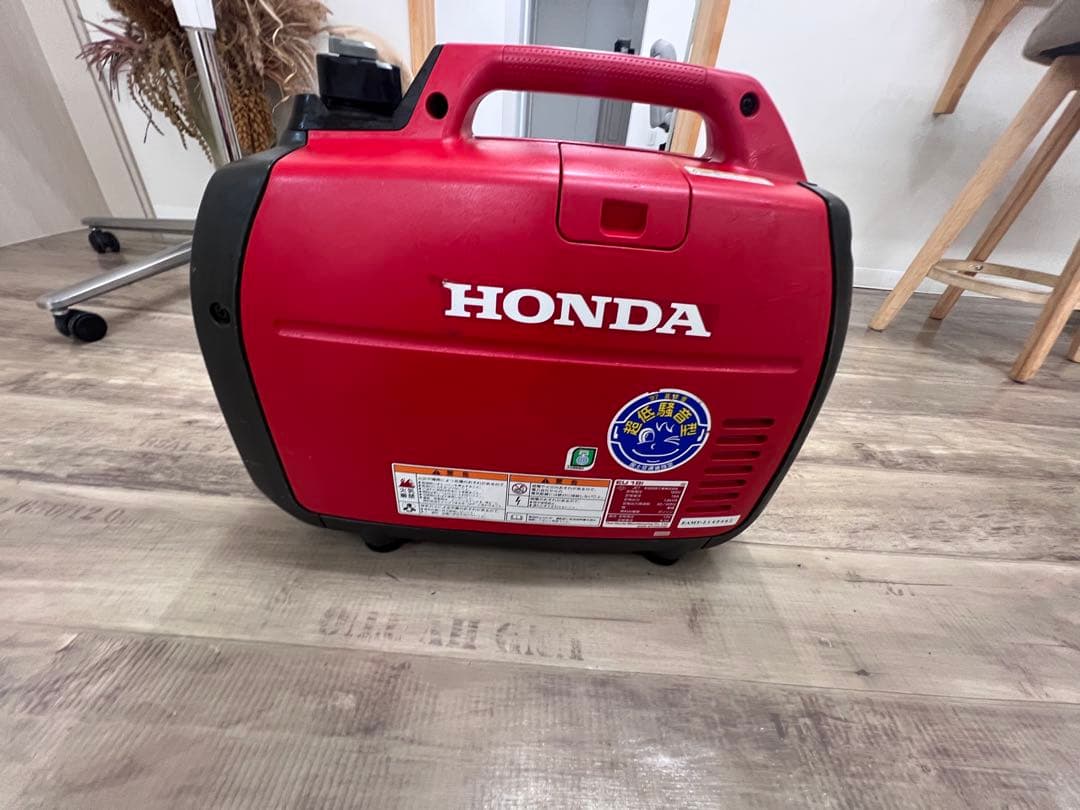 11/16までの出品　ホンダの正弦波インバータ搭載発電機「EU18i」