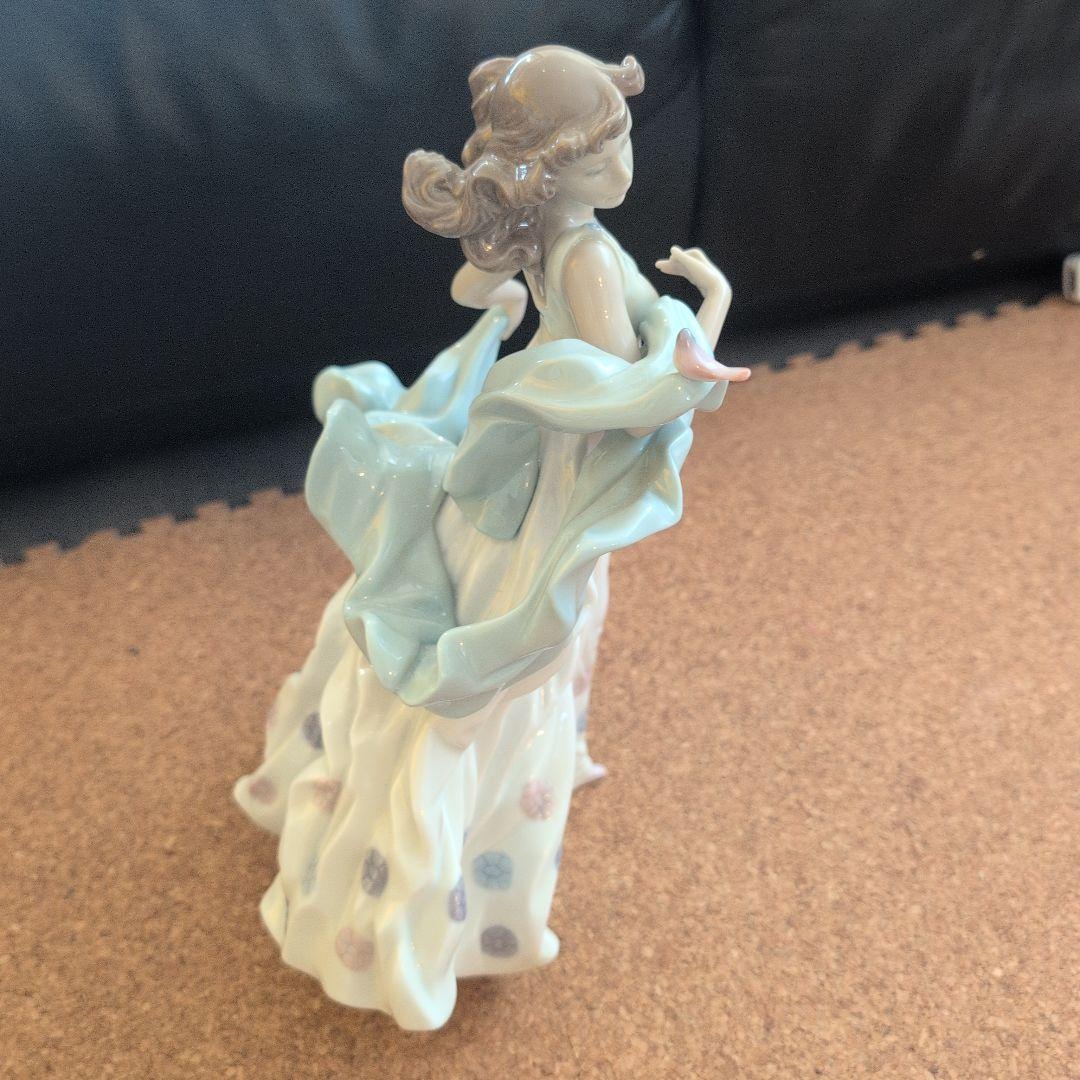 リアドロ（LLADRÓ） 6193夏のセレナーデ