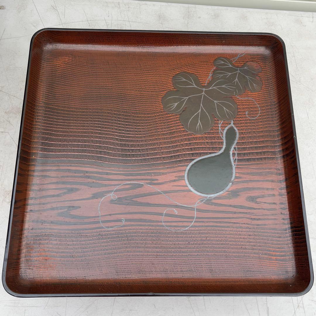 超高級、おもてなしにいかがですか？高台なお盆　漆器　脚付盆