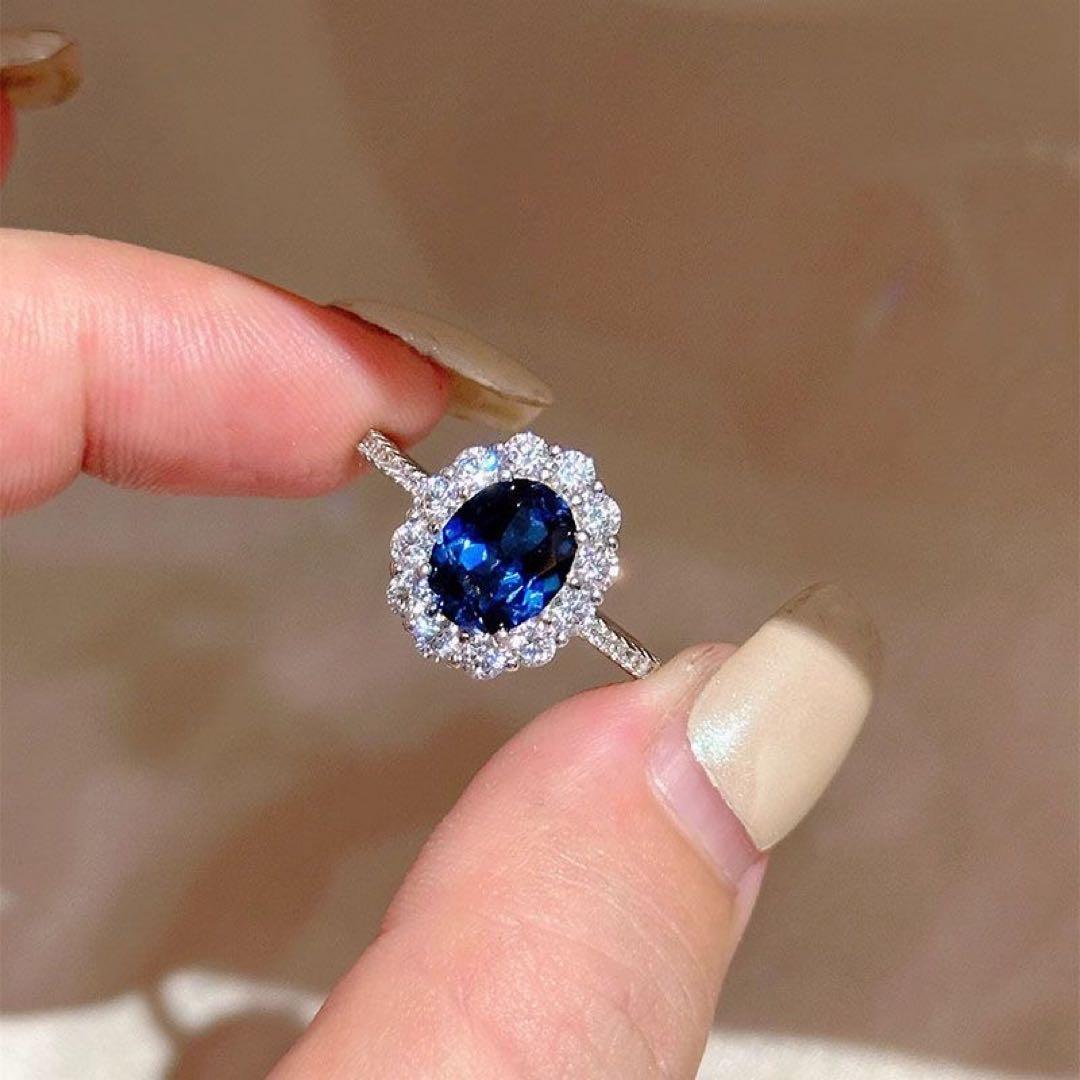 青いサファイアとダイヤモンドのリング