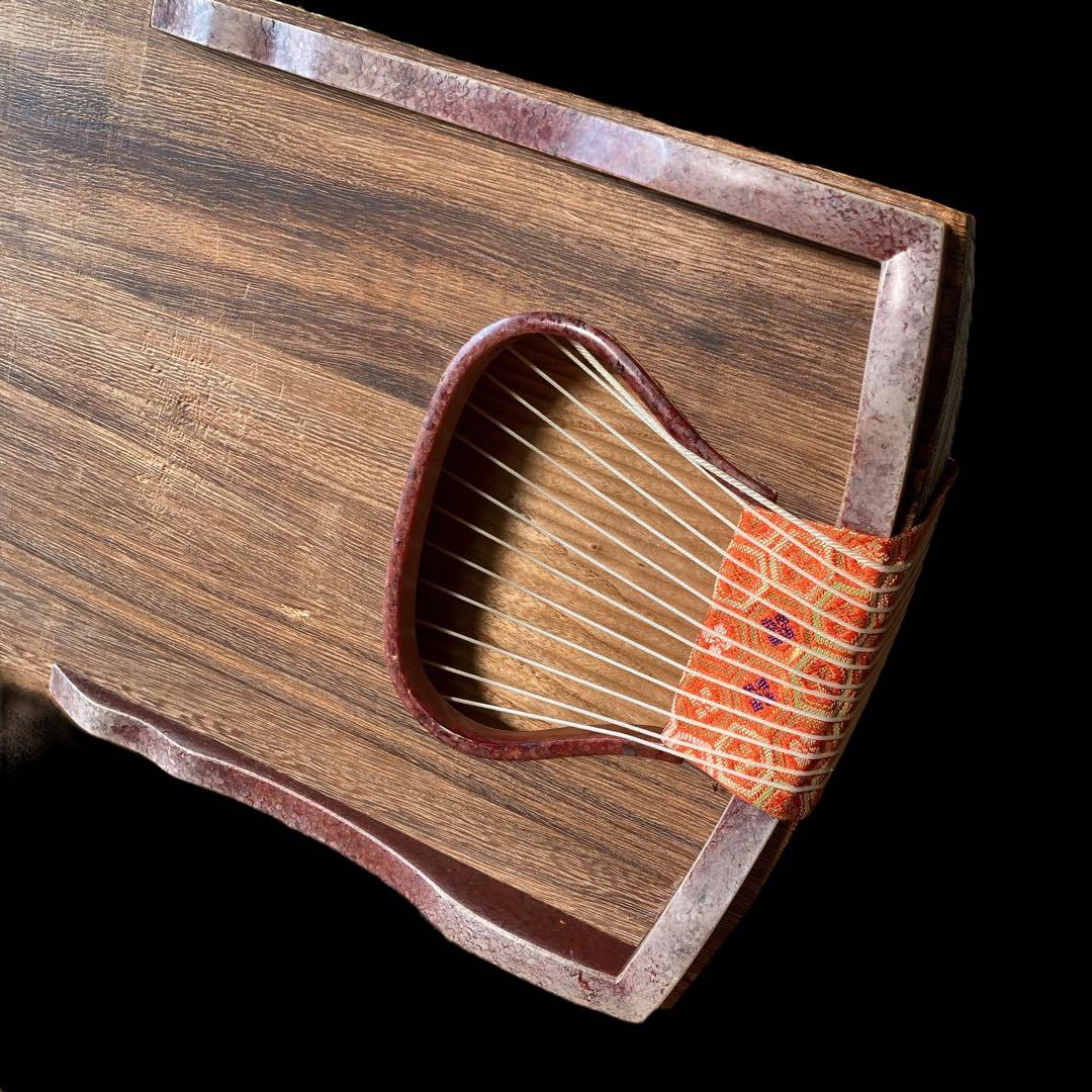 送料無料　動作良好　琴　高級13弦　すだれ彫　蒔絵